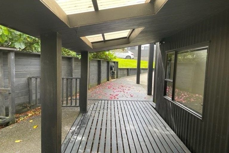 Photo of property in 20 Heathcote Road, Castor Bay, Auckland, 0620