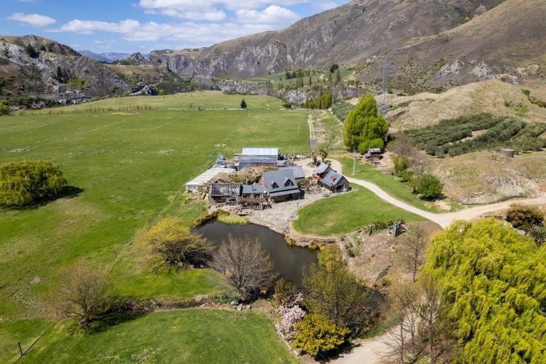 Photo of property in 352 Morven Ferry Road, Arrow Junction, Queenstown, 9371