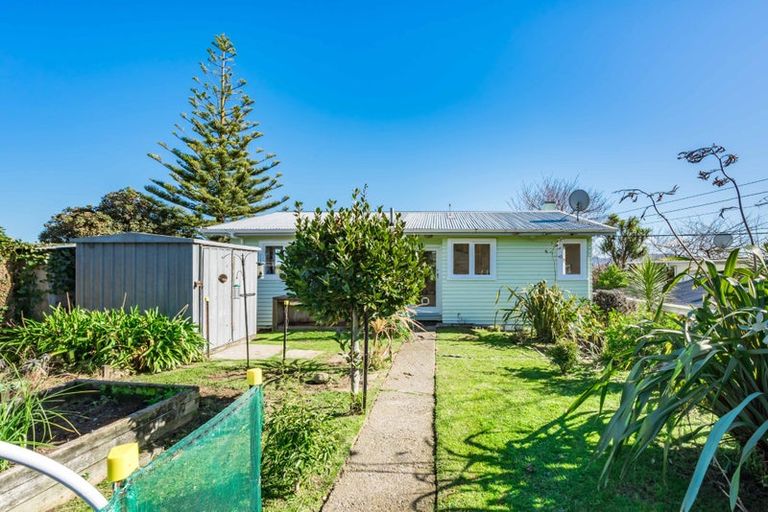 Photo of property in 34 Dale Road, Raumati South, Paraparaumu, 5032