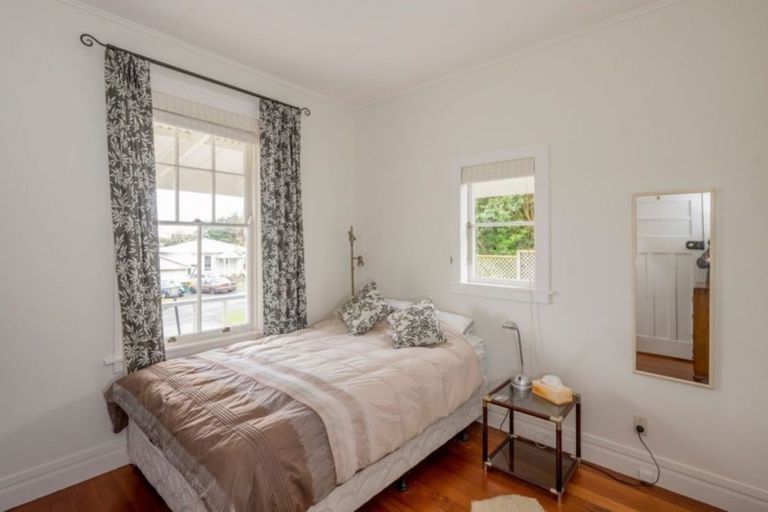 Photo of property in 71 Valley Road, Paraparaumu, 5032