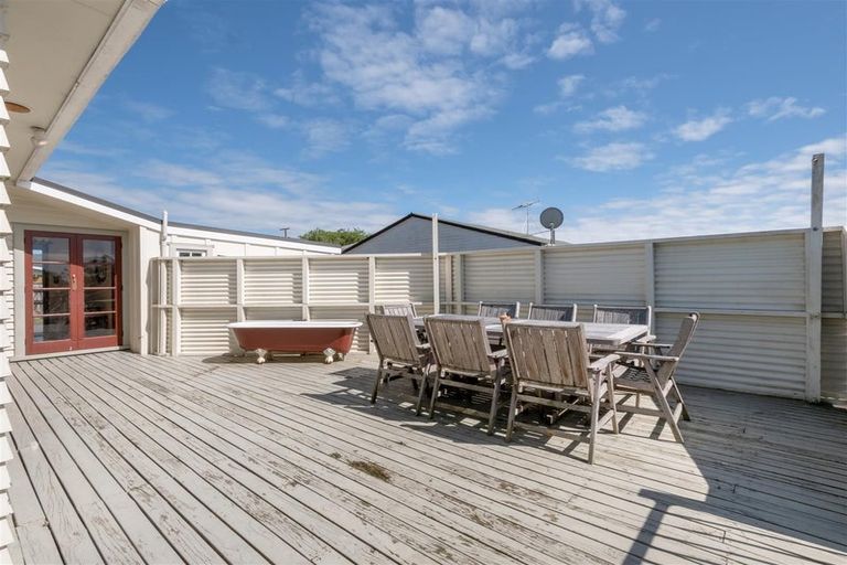 Photo of property in 22 Cameron Road, Te Puke, 3119