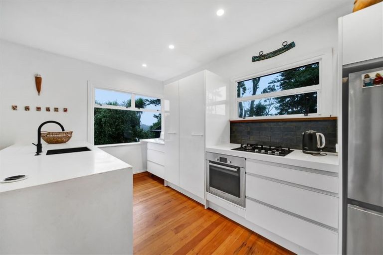 Photo of property in 87 Paynters Avenue, Strandon, New Plymouth, 4312