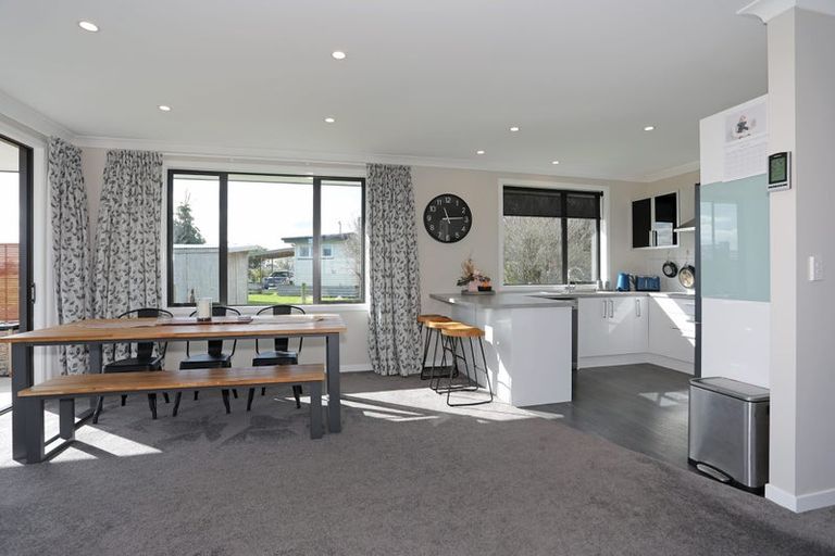 Photo of property in 6 George Street, Bulls, 4818