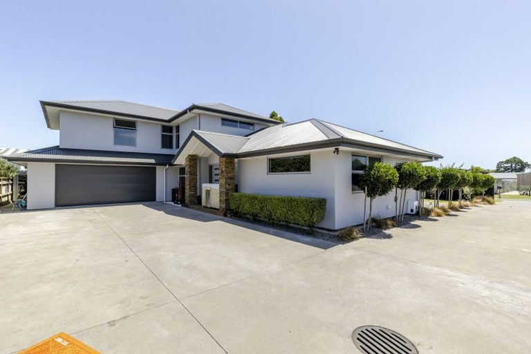 Photo of property in 22 Smith Street, Lepperton, New Plymouth, 4373