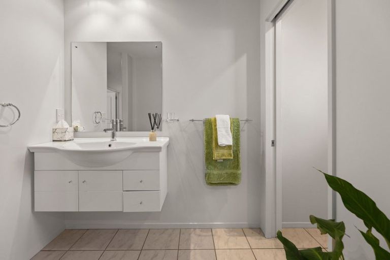 Photo of property in 67 Coolspring Way, Redwood, Christchurch, 8051