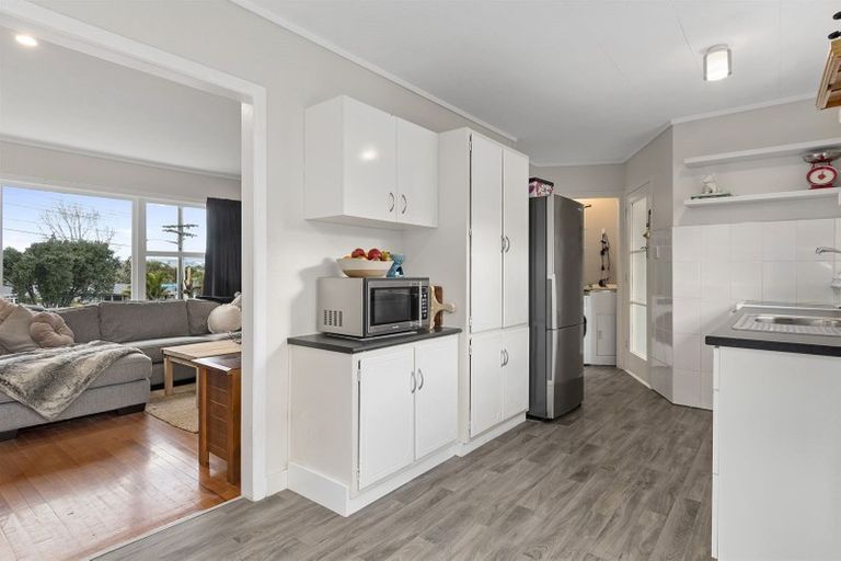 Photo of property in 176 Otumoetai Road, Brookfield, Tauranga, 3110