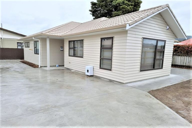 Photo of property in 2/26 Ararino Street, Trentham, Upper Hutt, 5018