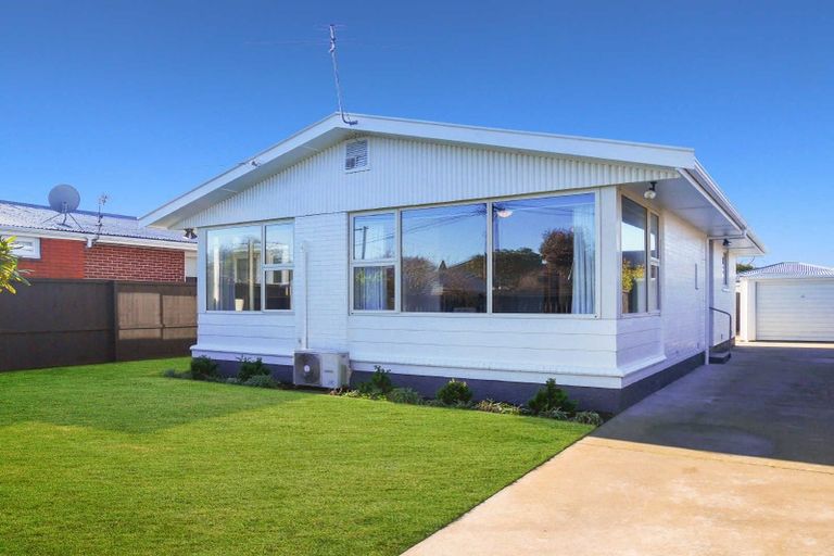 Photo of property in 2/4 Lansbury Avenue, Strowan, Christchurch, 8052