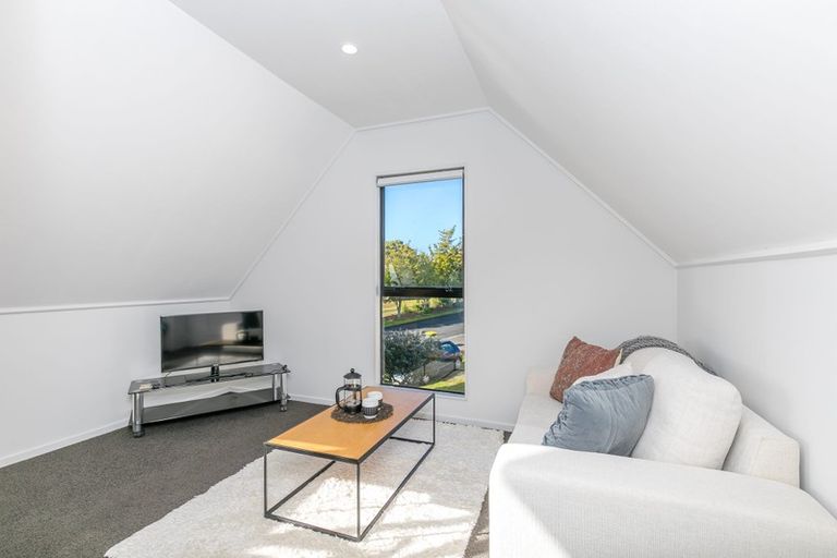 Photo of property in 37 Western Heights Drive, Western Heights, Hamilton, 3200