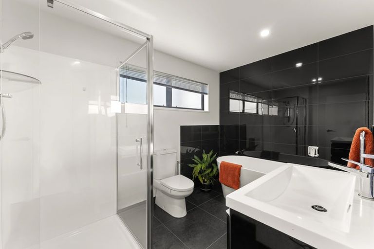 Photo of property in 972 Papamoa Beach Road, Papamoa Beach, Papamoa, 3118