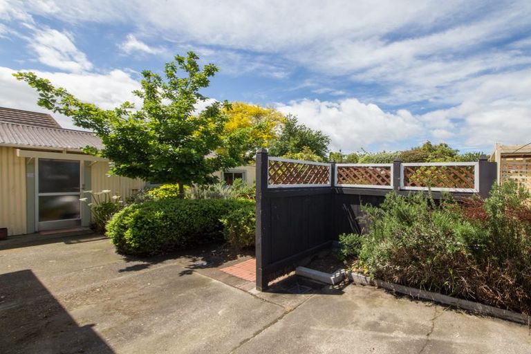 Photo of property in 34 Florence Avenue, Palmerston North, 4414