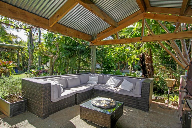 Photo of property in 16 Kendall Road, Kerikeri, 0230