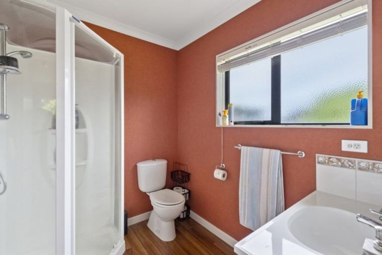 Photo of property in 16 Holford Place, Huntington, Hamilton, 3210