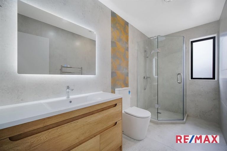 Photo of property in 15 Combat Street, Papakura, 2110