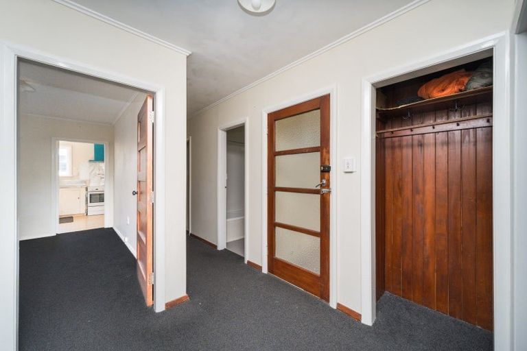 Photo of property in 35 Rangiora Avenue, Roslyn, Palmerston North, 4414