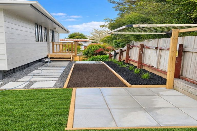 Photo of property in 12 Crystal Place, Pukehangi, Rotorua, 3015