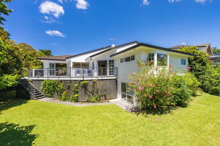 Photo of property in 17 Summerfield Lane, Albany, Auckland, 0632