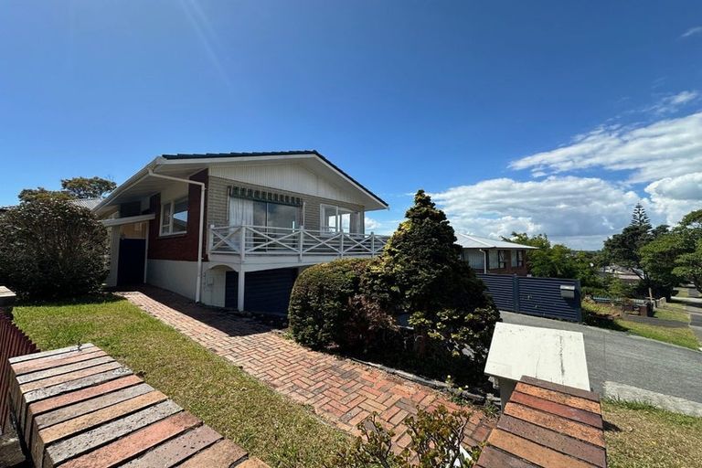 Photo of property in 58 Knightsbridge Drive, Forrest Hill, Auckland, 0620
