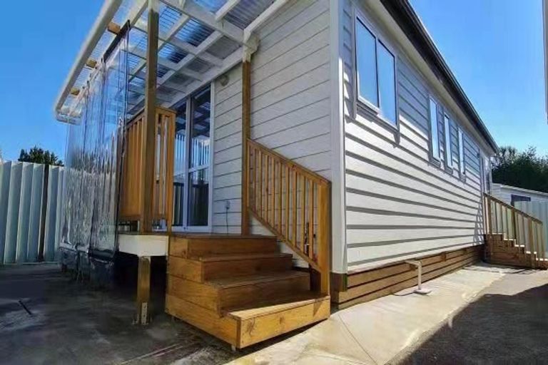 Photo of property in 14 Larissa Avenue, Henderson, Auckland, 0610