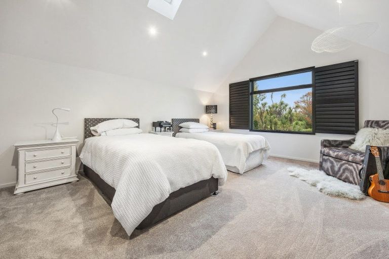 Photo of property in 16b Daresbury Lane, Fendalton, Christchurch, 8014