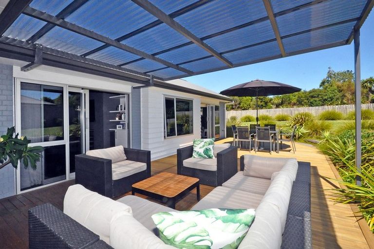 Photo of property in 9 Magnolia Lane, Kaukapakapa, Helensville, 0875