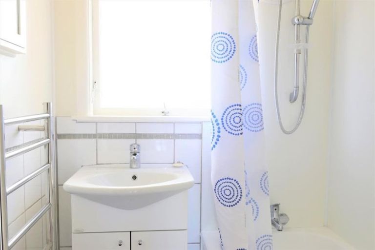 Photo of property in 4/54a Northboro Road, Belmont, Auckland, 0622