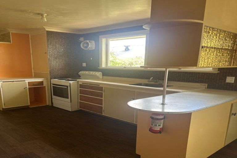 Photo of property in 98 Wharf Road, Te Atatu Peninsula, Auckland, 0610