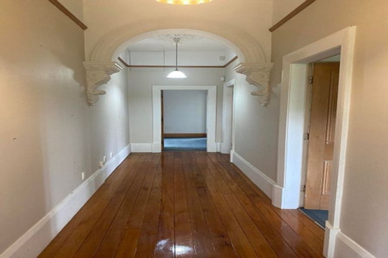 Photo of property in 35 Beckford Road, Saint Martins, Christchurch, 8022