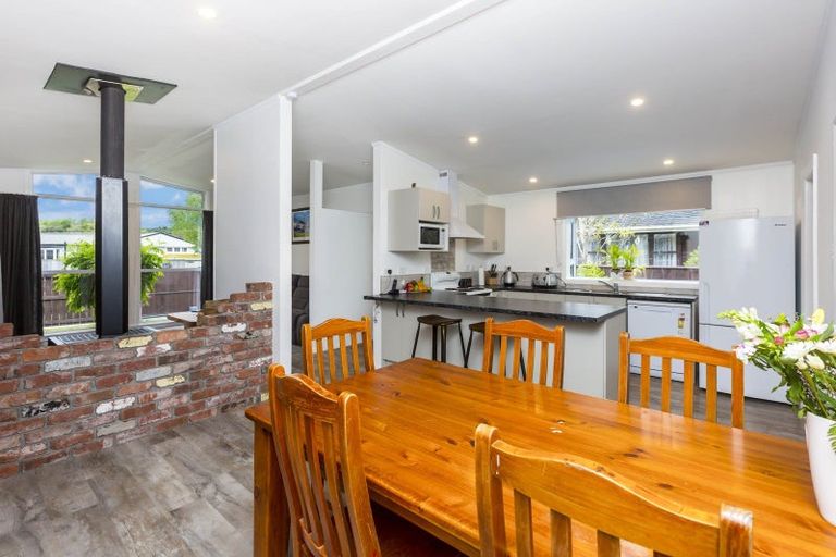 Photo of property in 27 Kiwi Street, Heretaunga, Upper Hutt, 5018