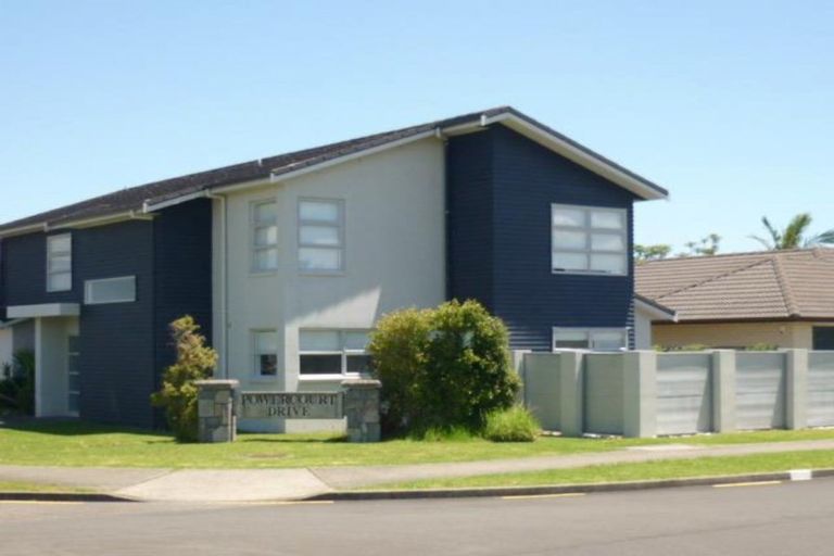 Photo of property in 1 Powercourt Drive, Flat Bush, Auckland, 2019