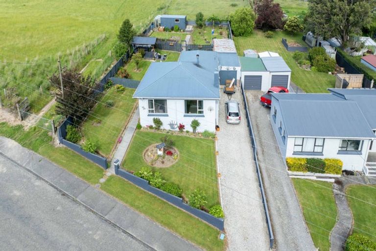 Photo of property in 49 Wentworth Street, East Gore, Gore, 9710