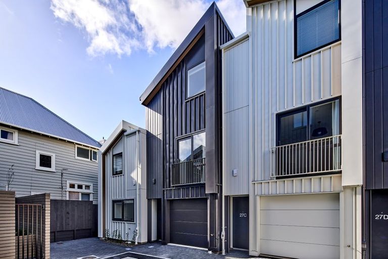 Photo of property in 27c Thompson Street, Mount Cook, Wellington, 6011