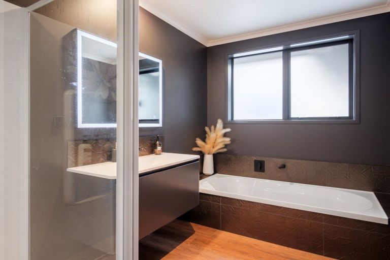 Photo of property in 1 Kihona Rise, Pyes Pa, Tauranga, 3112