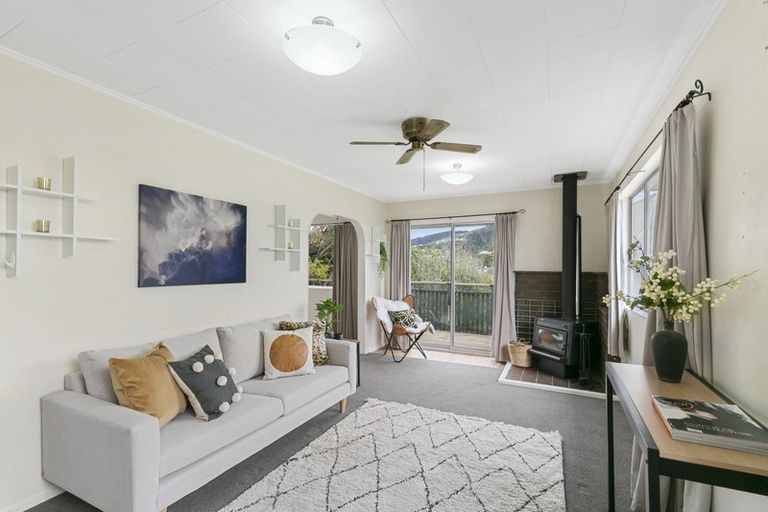 Photo of property in 31 Bell Street, Tawa, Wellington, 5028