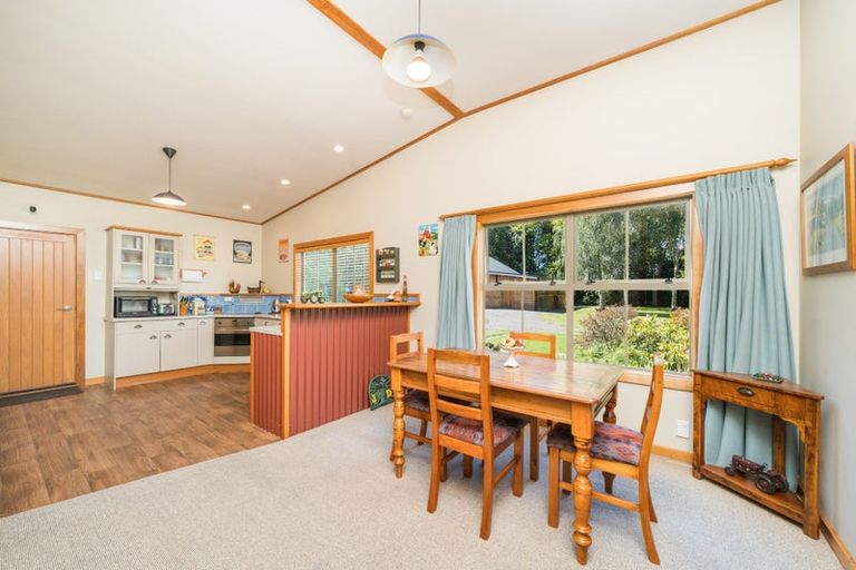Photo of property in 414 Waitohi Road, Rongotea, Palmerston North, 4476