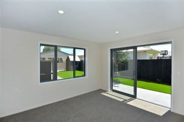 Photo of property in 2 Staines Street, Bishopdale, Christchurch, 8053