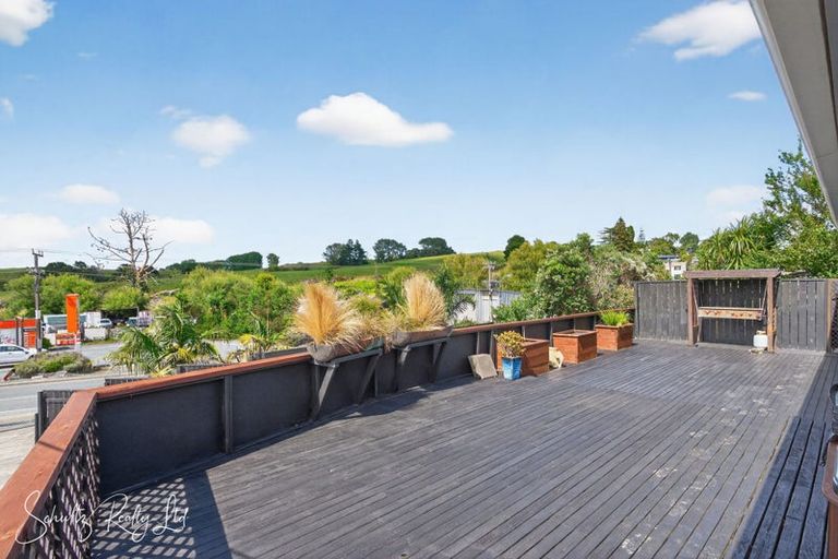 Photo of property in 27 Hurndall Street East, Maungaturoto, 0520