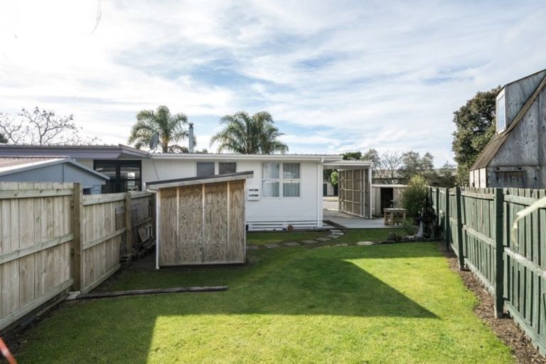 Photo of property in 4 Tahara Crescent, Mount Maunganui, 3116