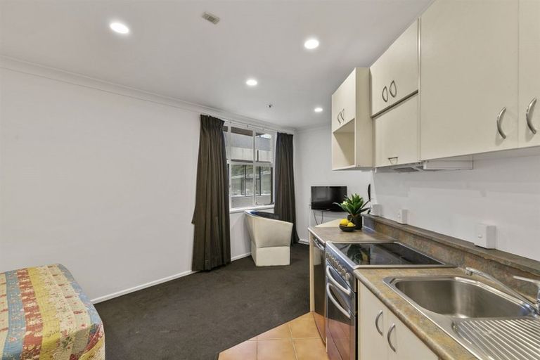 Photo of property in Terrace Garden Apartments, 1a/120 The Terrace, Wellington Central, Wellington, 6011
