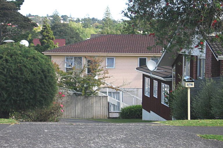 Photo of property in 1/10 Manuka Road, Glenfield, Auckland, 0629