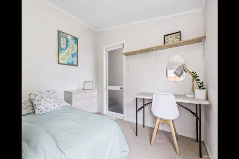 Photo of property in 37b Cobham Crescent, Kelston, Auckland, 0602