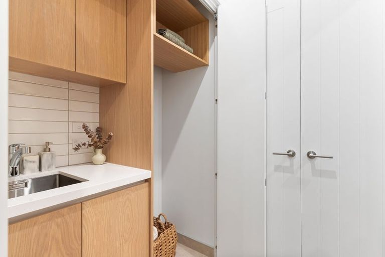 Photo of property in 135 Hibiscus Drive, Orewa, 0931