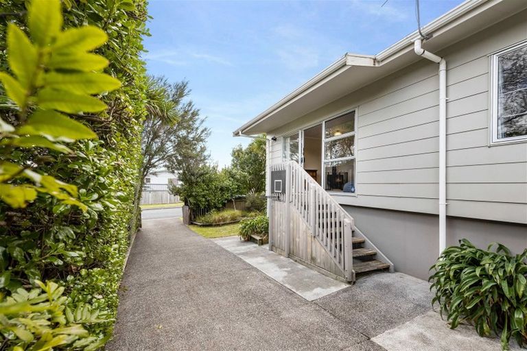 Photo of property in 58 Hindmarsh Street, Henderson, Auckland, 0612