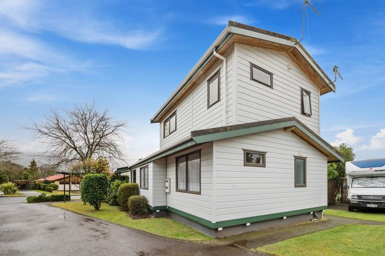 Photo of property in 5 Hodgkins Street, Pukehangi, Rotorua, 3015