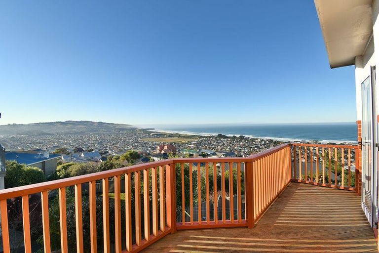 Photo of property in 131 Easther Crescent, Kew, Dunedin, 9012