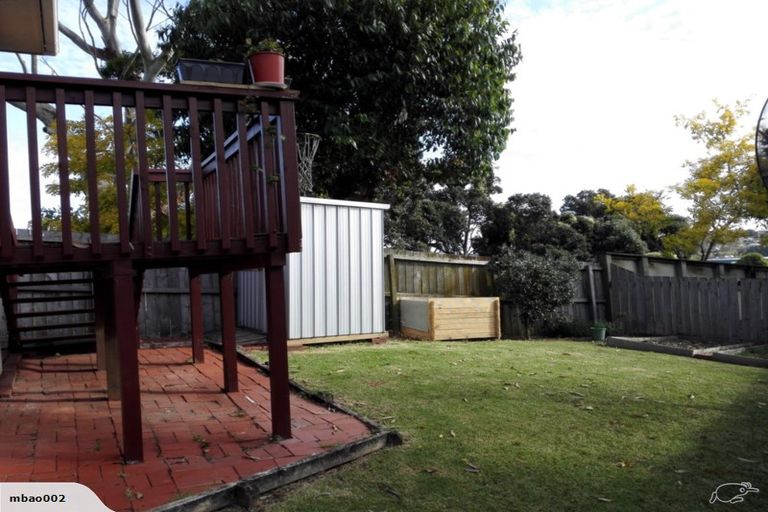 Photo of property in 2/87 Bond Crescent, Forrest Hill, Auckland, 0620