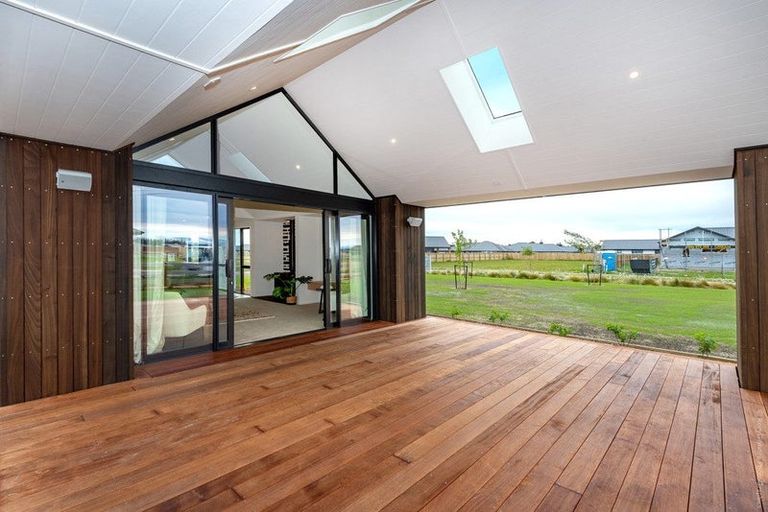 Photo of property in 37 Texel Crescent, West Melton, 7618