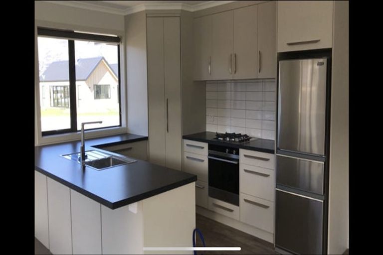 Photo of property in 9 Teal Place, Lake Hawea, 9382