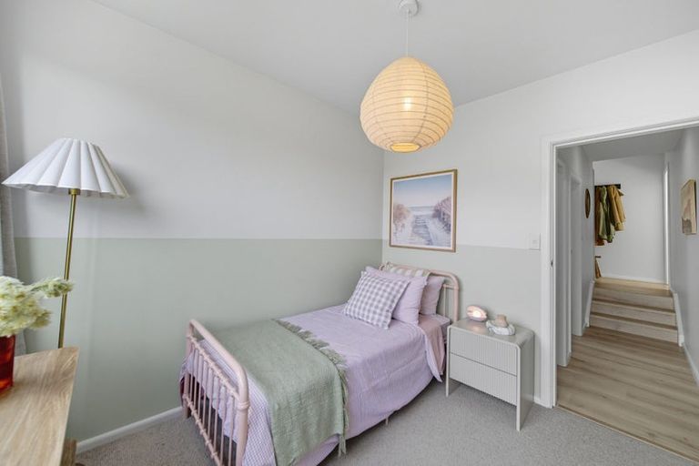 Photo of property in 21 Woodstock Place, Russley, Christchurch, 8042