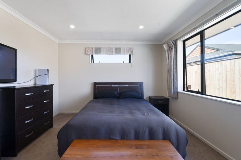 Photo of property in 42 Peter Hall Drive, Kelvin Grove, Palmerston North, 4414